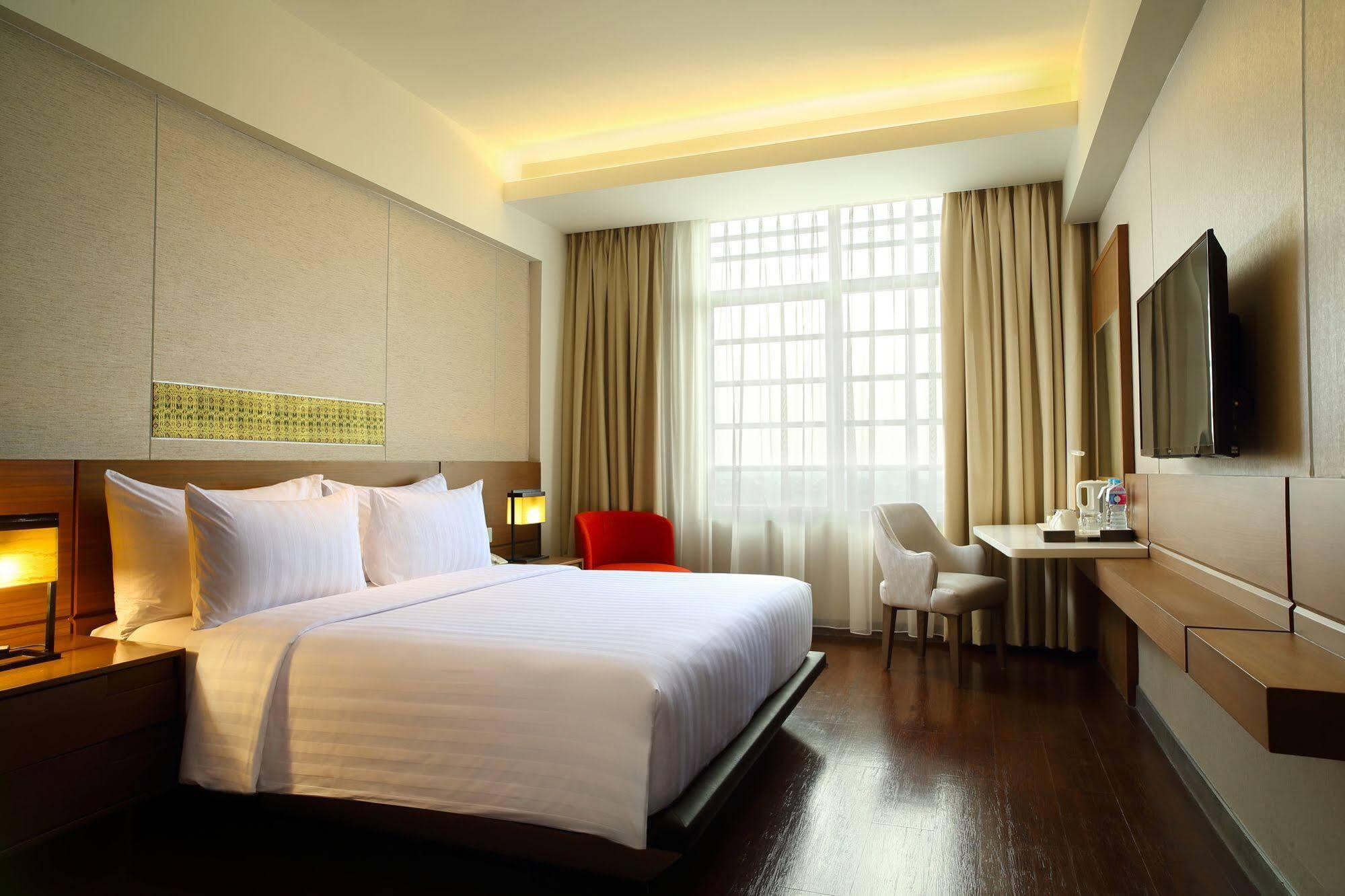 Hotel Santika Premiere Ice - Bsd City Serpong Exterior foto